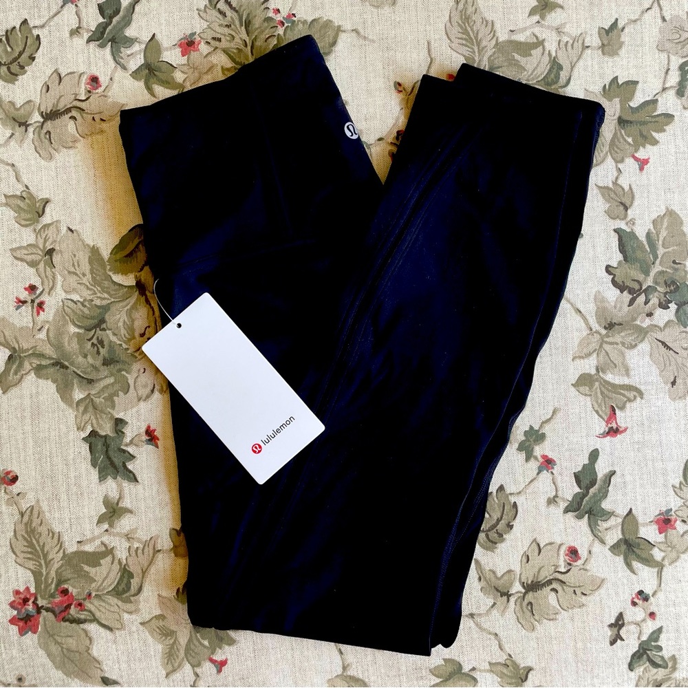 Lululemon Nulu Mesh Panels HR Tight 25” High Rise Size 6